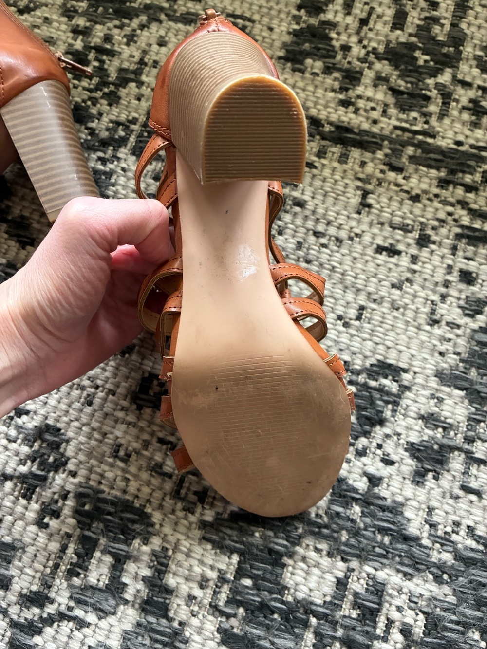 XOXO Brown Strappy Cage Gladiator Heels. Sz 6 - Picture 5 of 5